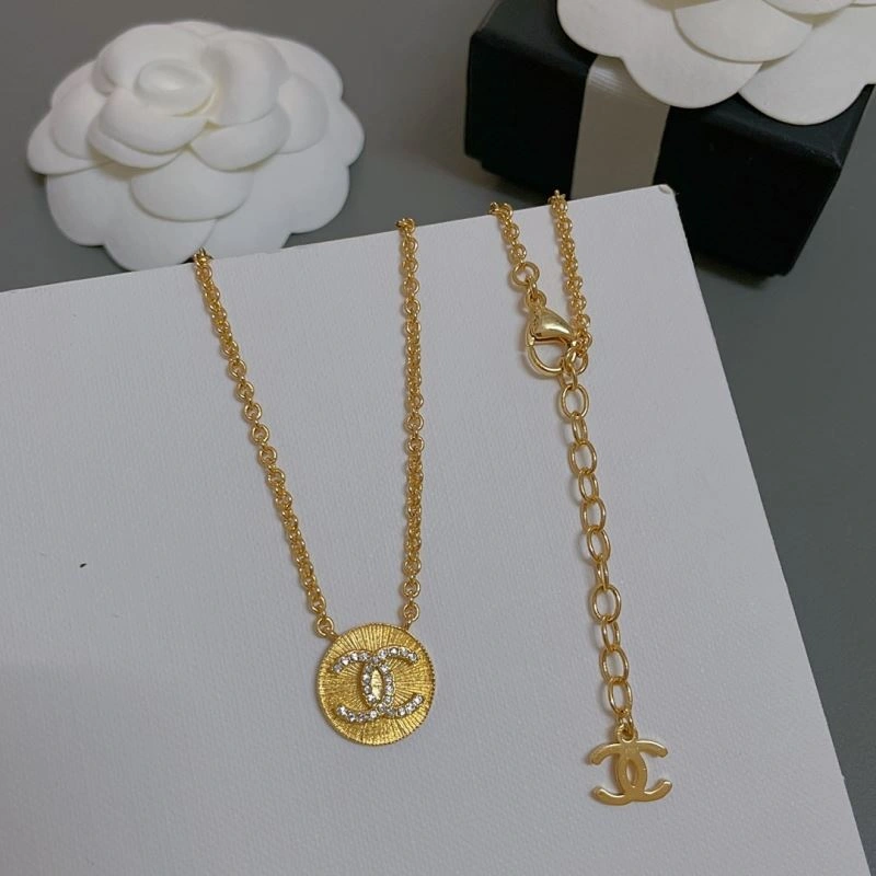 Chanel Necklaces Comfortable 228460
