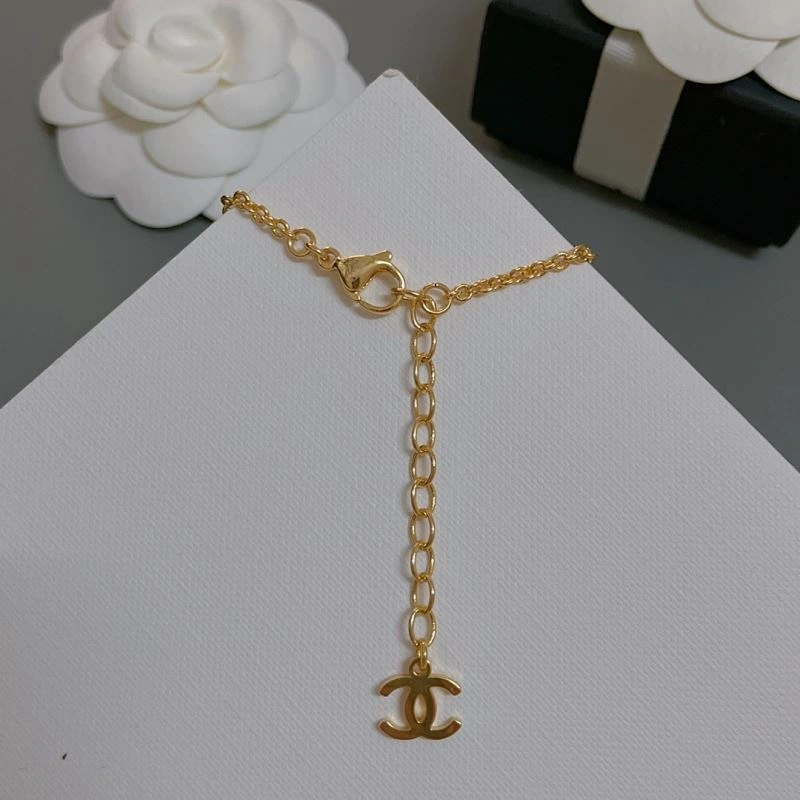 Chanel Necklaces Comfortable 228460