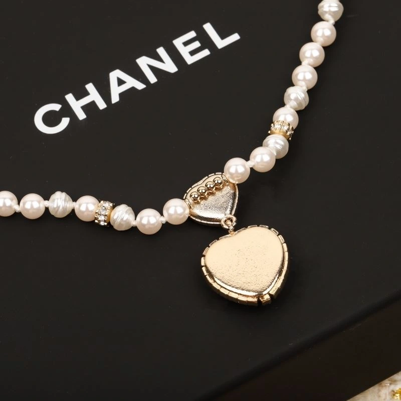 Chanel Necklaces Youthful 228454