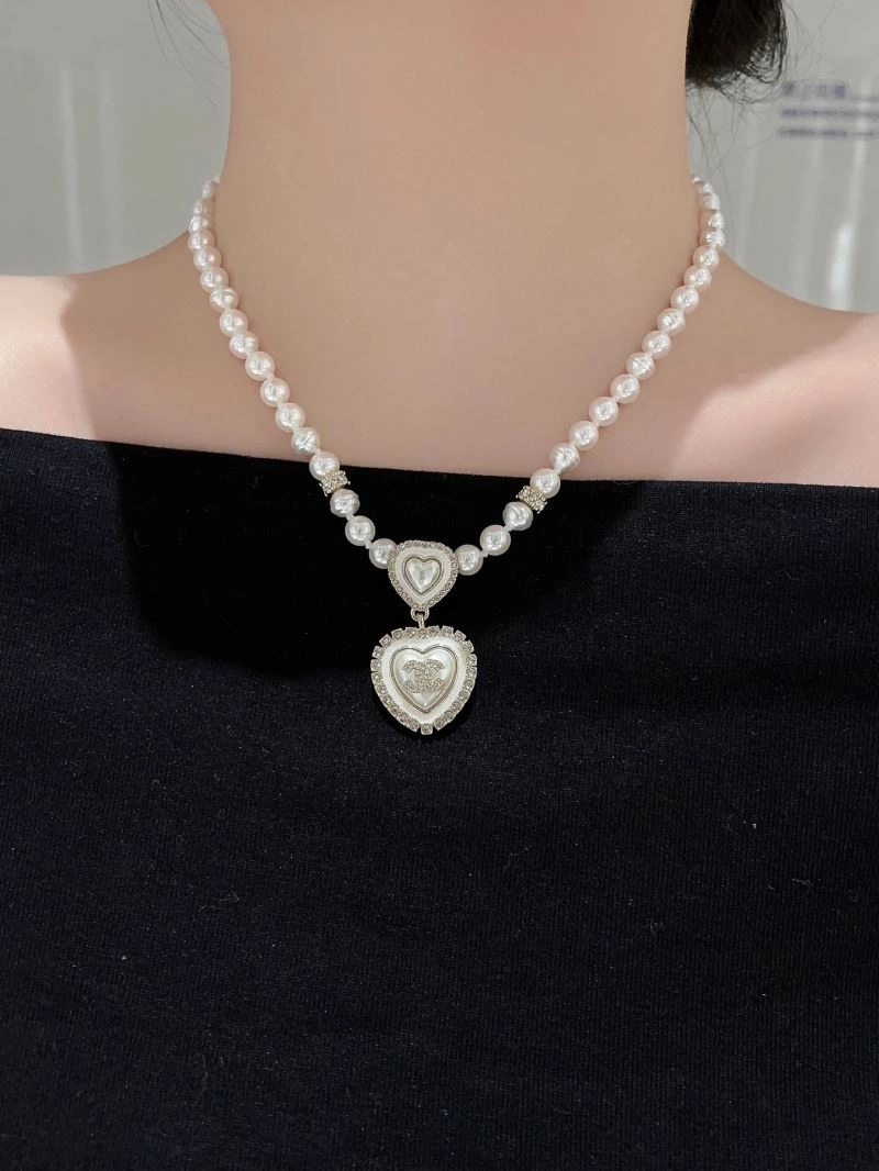 Chanel Necklaces Youthful 228454