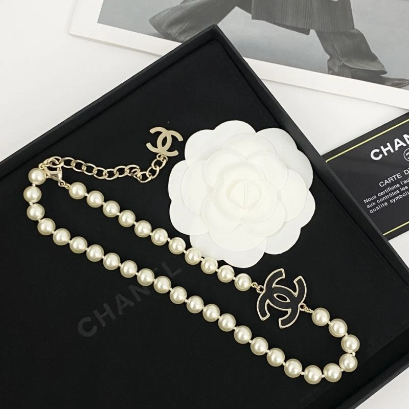Chanel Necklaces Contemporary 228452