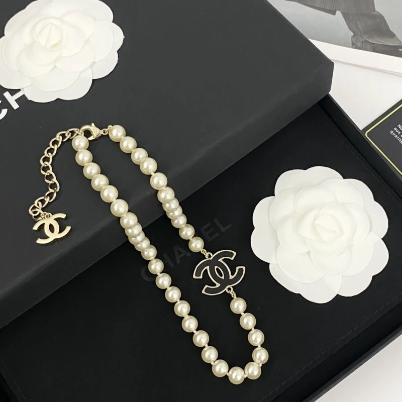 Chanel Necklaces Contemporary 228452