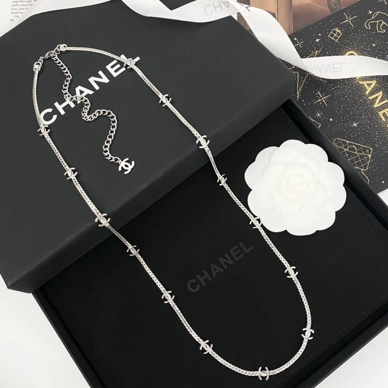 Chanel Necklaces Snug 228495