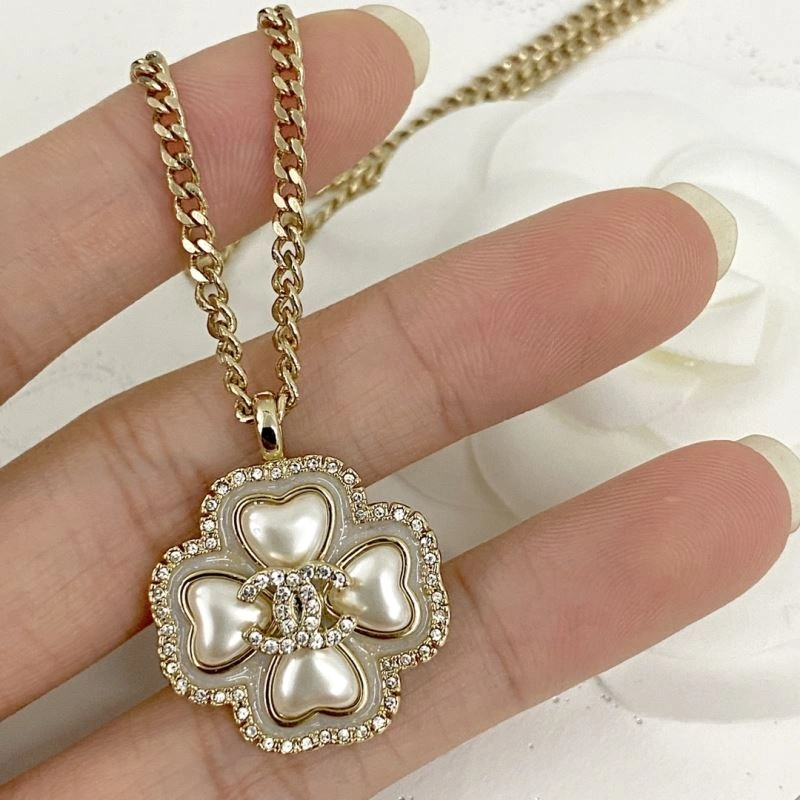 Chanel Necklaces Compact 228456