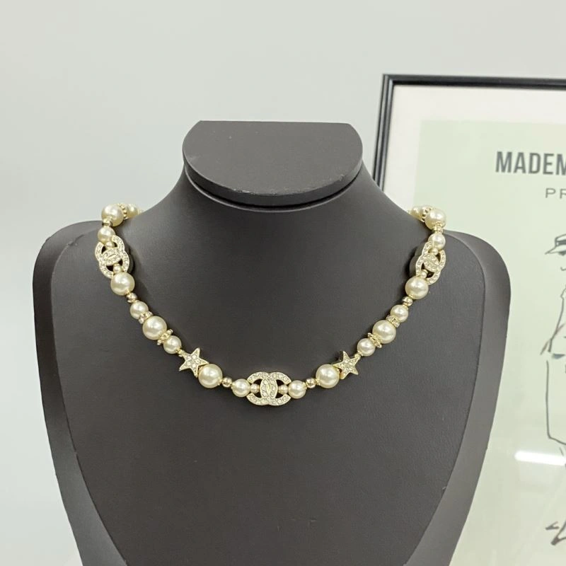Chanel Necklaces Sophisticated 228458