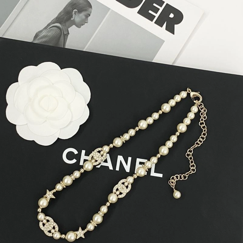Chanel Necklaces Sophisticated 228458