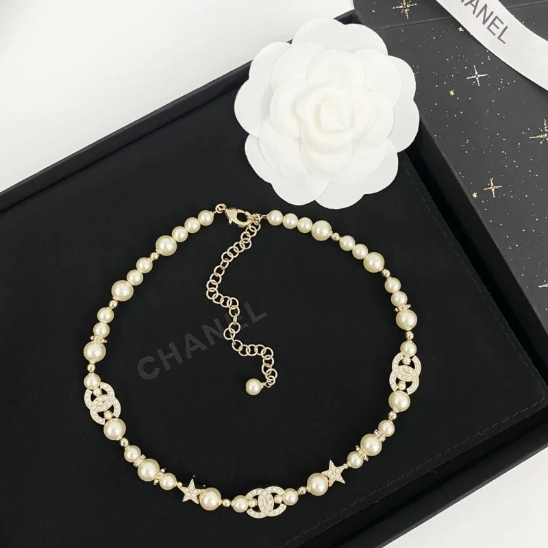 Chanel Necklaces Sophisticated 228458