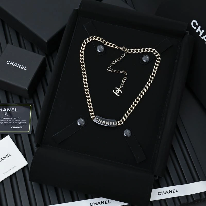 Supportive Chanel Necklaces 228440