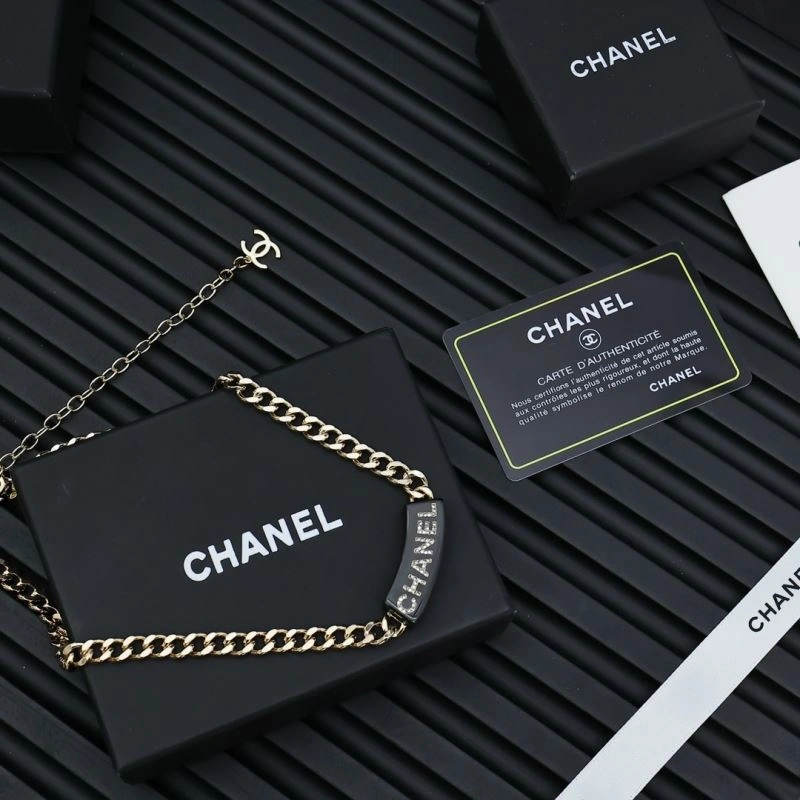 Supportive Chanel Necklaces 228440