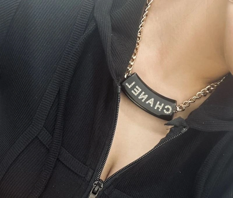 Supportive Chanel Necklaces 228440