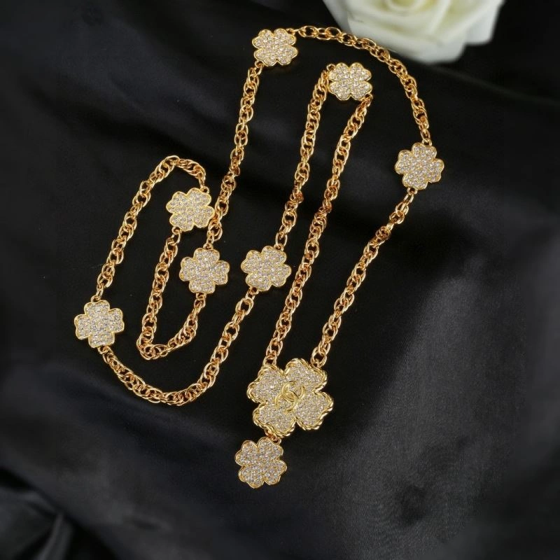 Snug Chanel Necklaces 226977