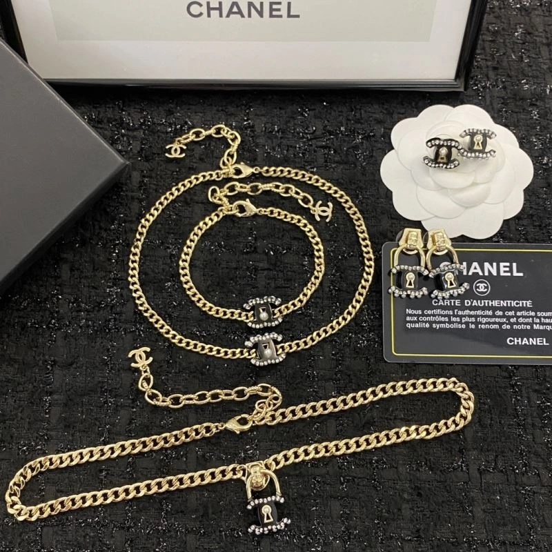 Chanel Necklaces Elegant 226974