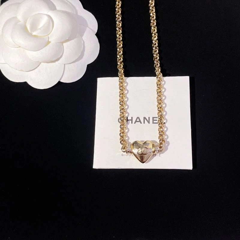 Chanel Necklaces Vibrant 227009