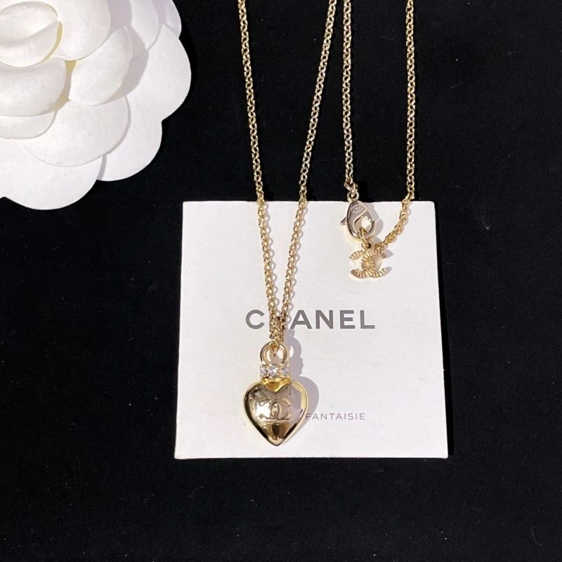 Youthful Chanel Necklaces 226979