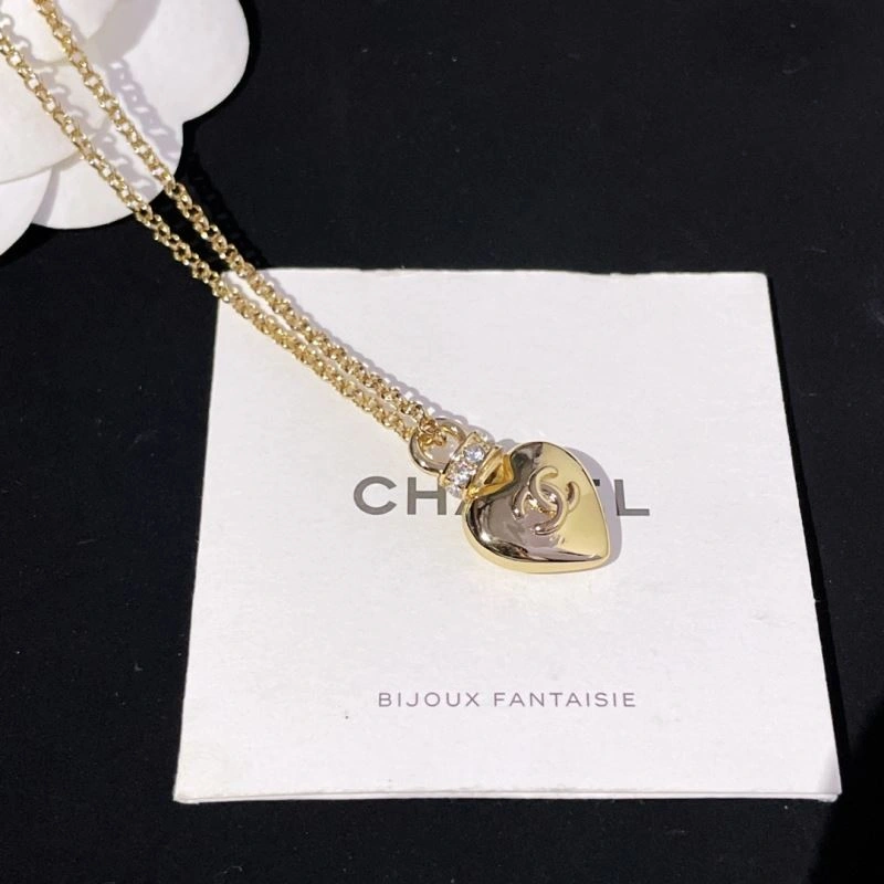 Youthful Chanel Necklaces 226979