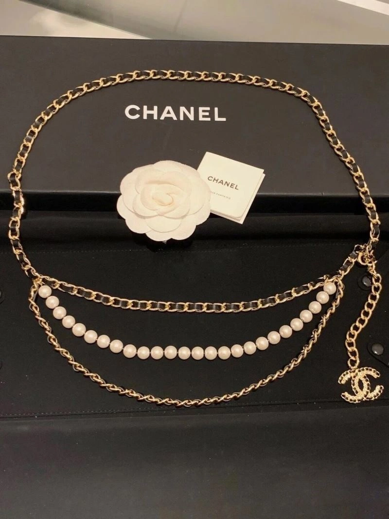 Tailored Chanel Necklaces 226944