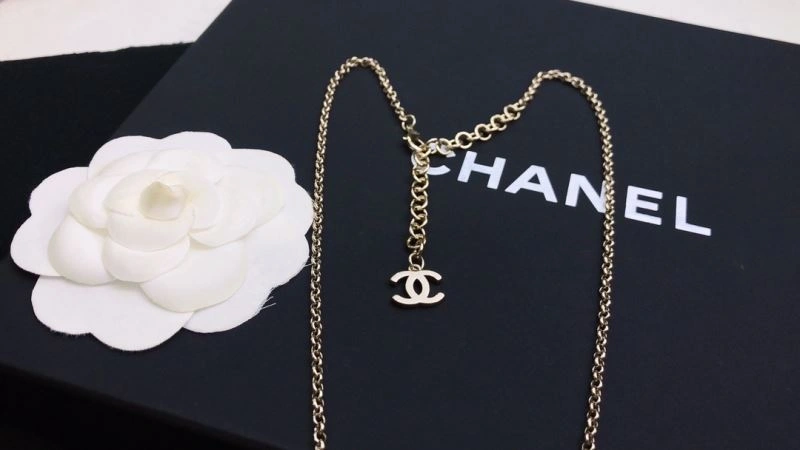 Chanel Necklaces Comfortable 226945