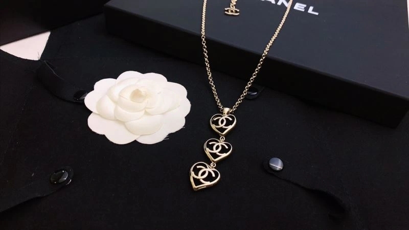 Chanel Necklaces Comfortable 226945