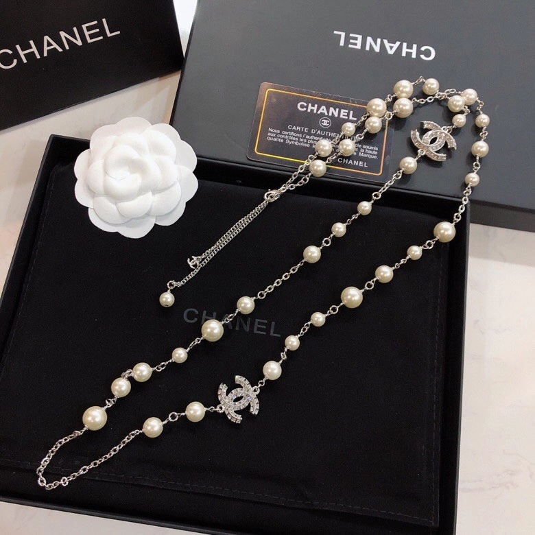 Sleek Chanel Necklaces 226940