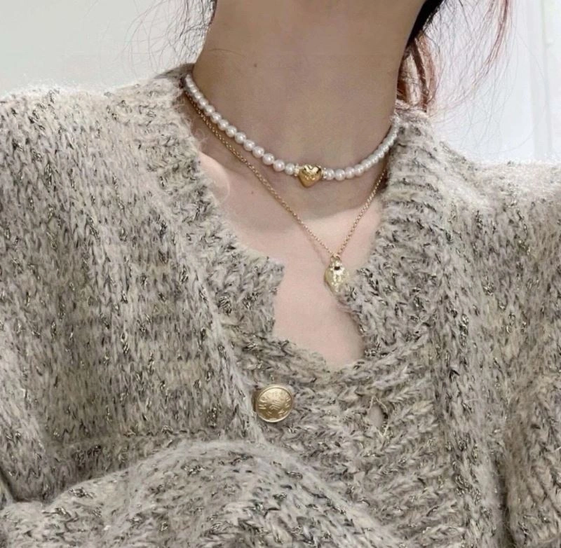 Chanel Necklaces Sleek 226920