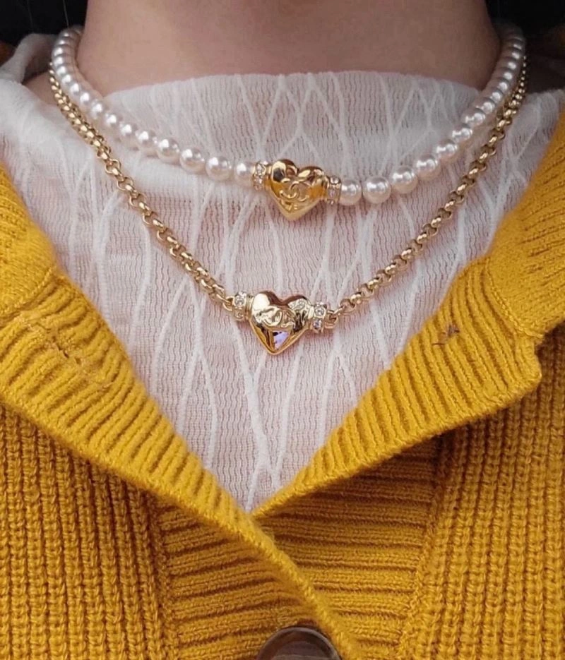 Chanel Necklaces Sleek 226920