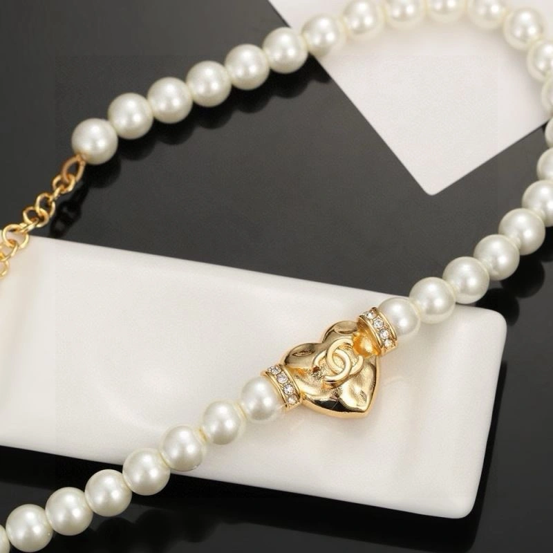 Chanel Necklaces Sleek 226920
