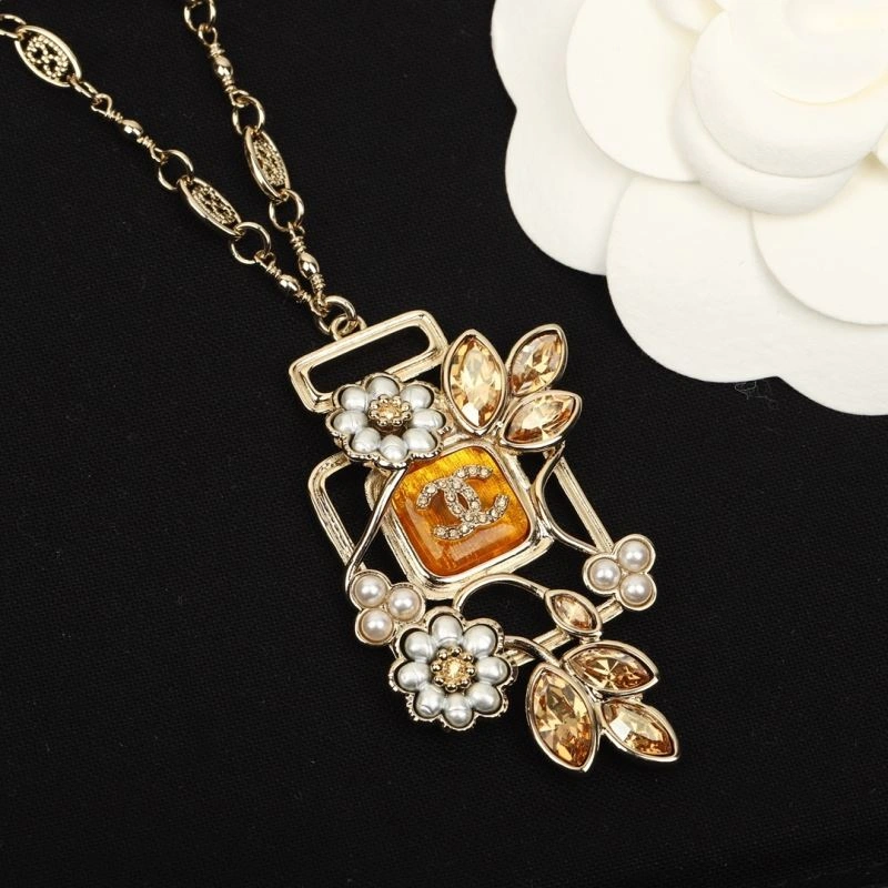 Chanel Necklaces Colorful 226962