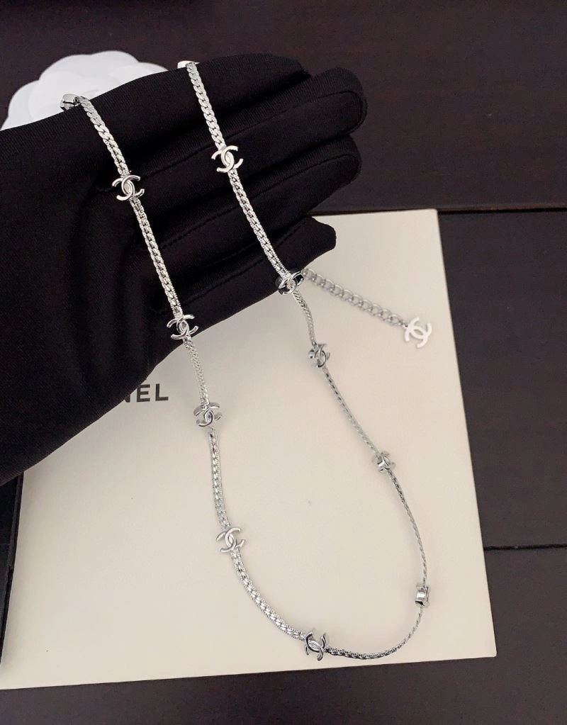 Classic Chanel Necklaces 226885
