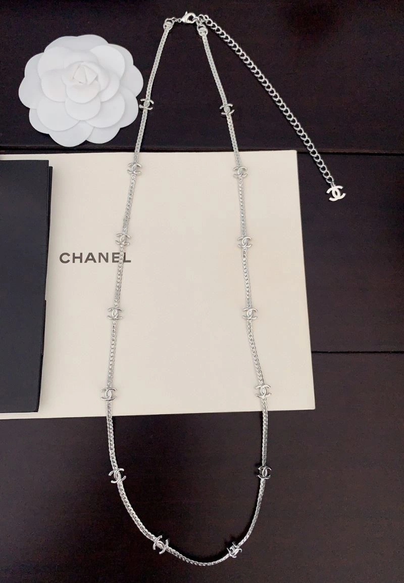 Classic Chanel Necklaces 226885