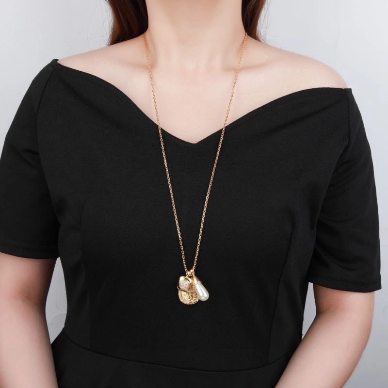 Comfortable Chanel Necklaces 226907