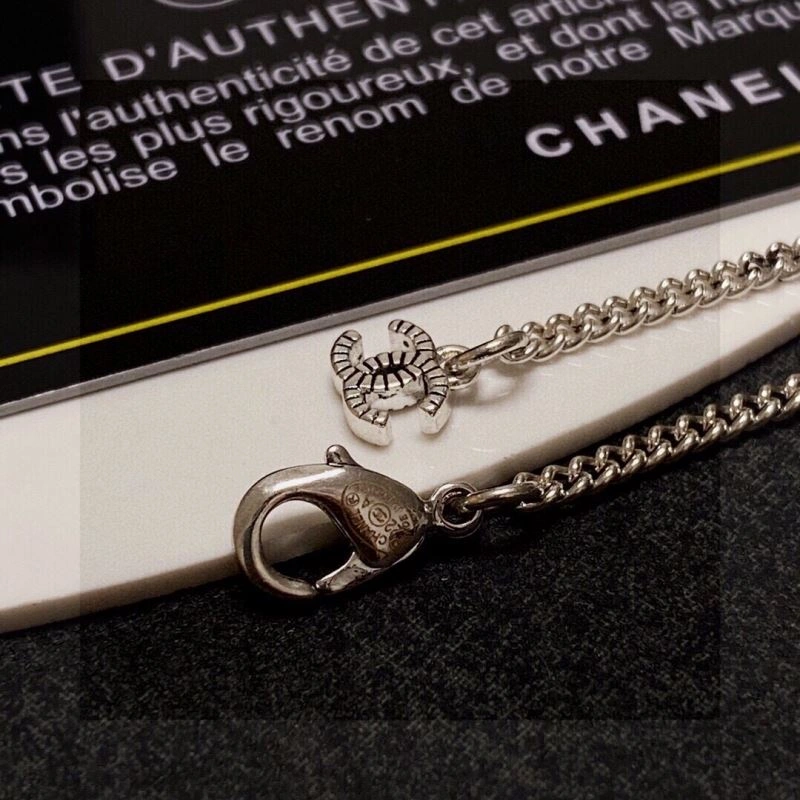 Effortless Chanel Necklaces 226839