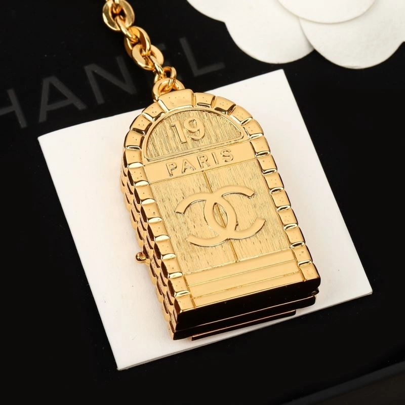 Stylish Chanel Necklaces 226843