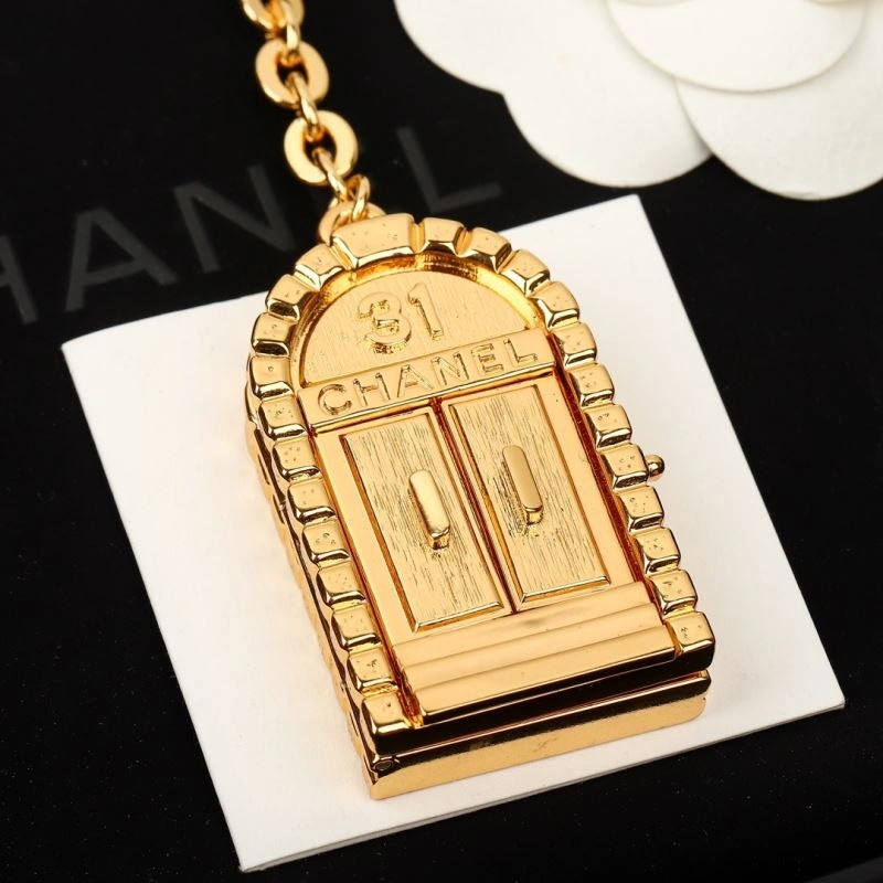 Stylish Chanel Necklaces 226843