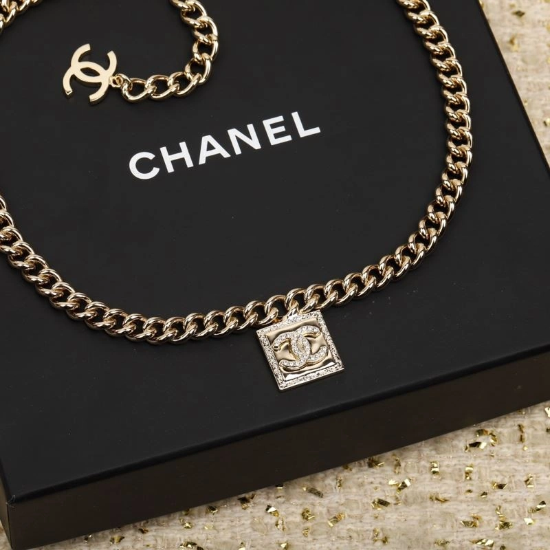 Stylish Chanel Necklaces 226837