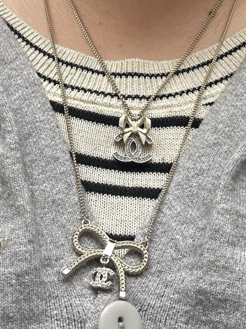 Trendsetting Chanel Necklaces 226852