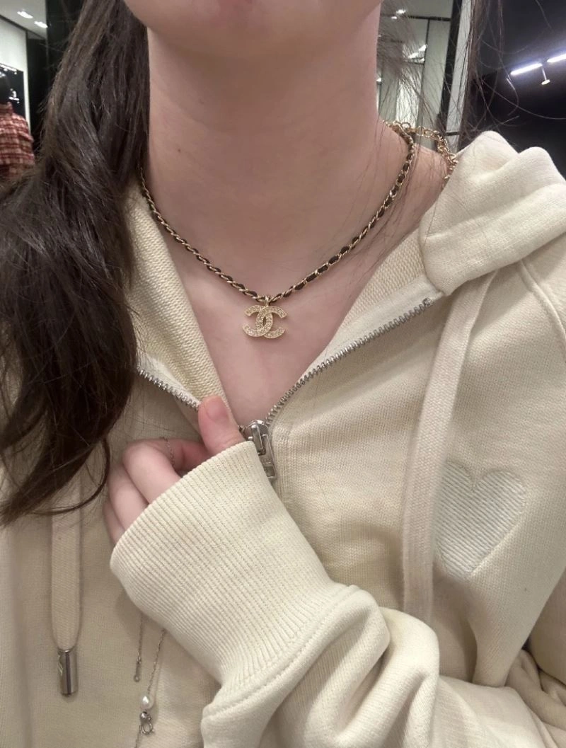 Sleek Chanel Necklaces 226825