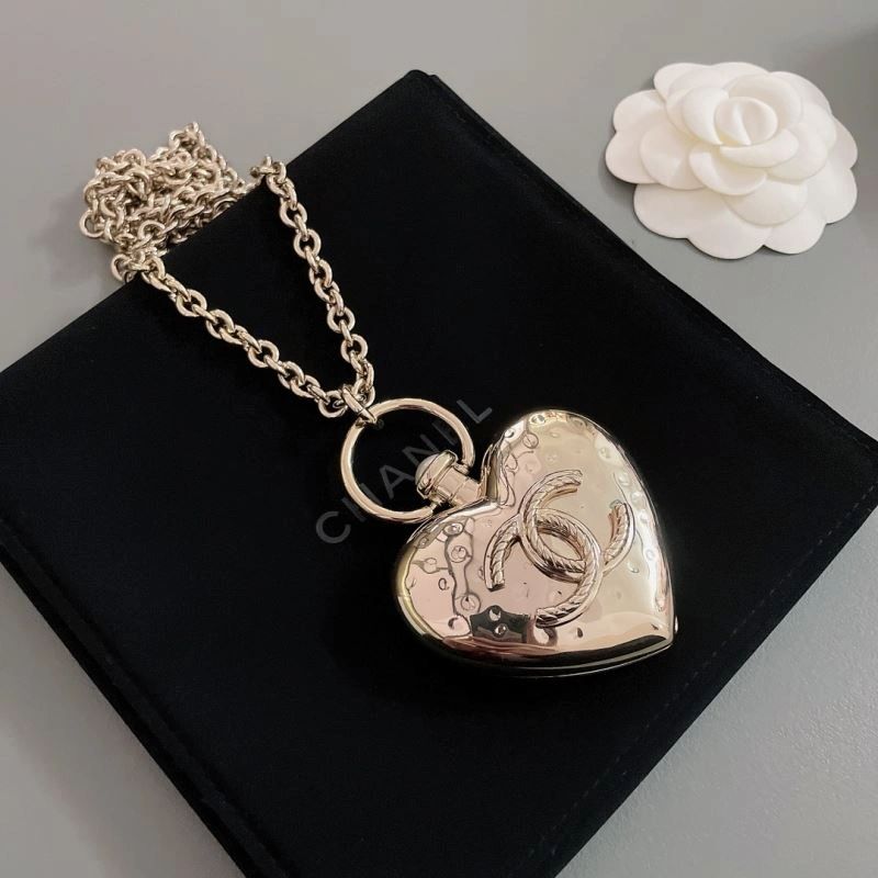 Chanel Necklaces SoftTouch 226821