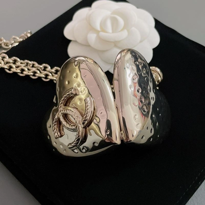 Chanel Necklaces SoftTouch 226821