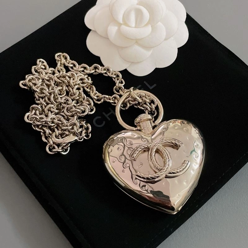 Chanel Necklaces SoftTouch 226821