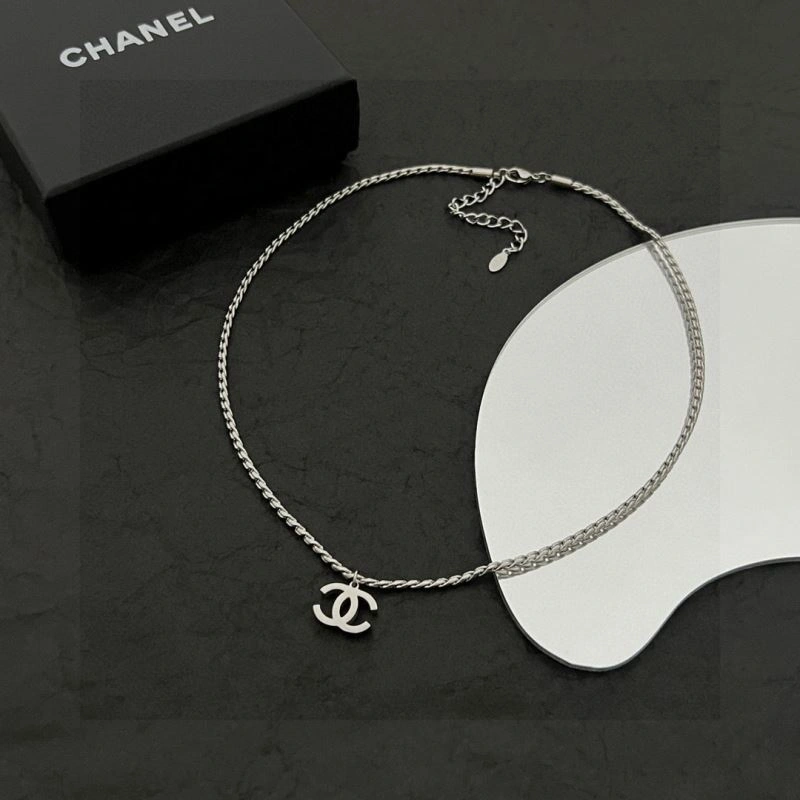 Sleek Chanel Necklaces 226810