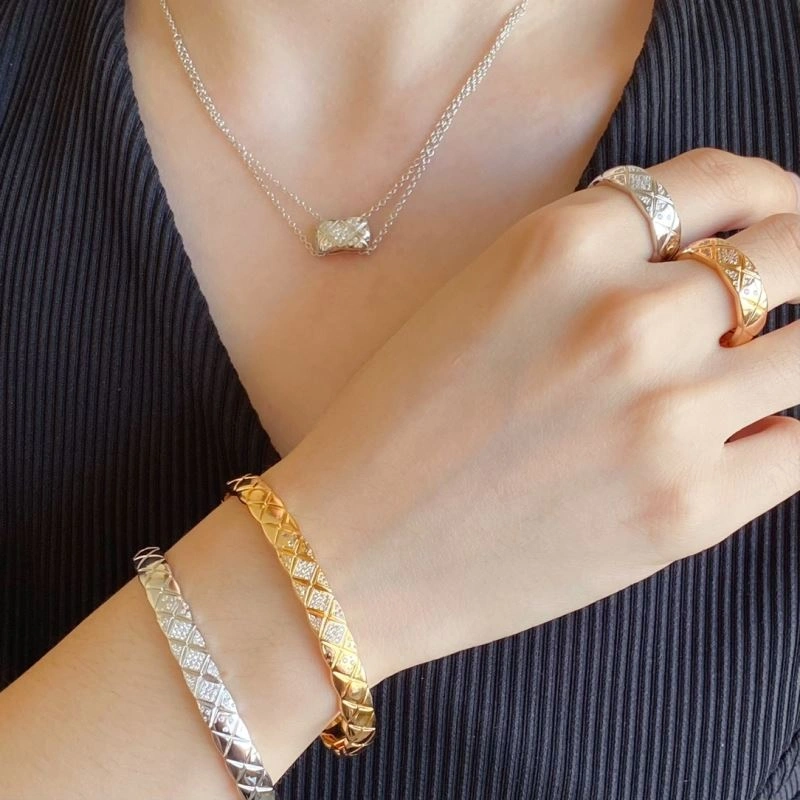 Chanel Necklaces Trendsetting 226801