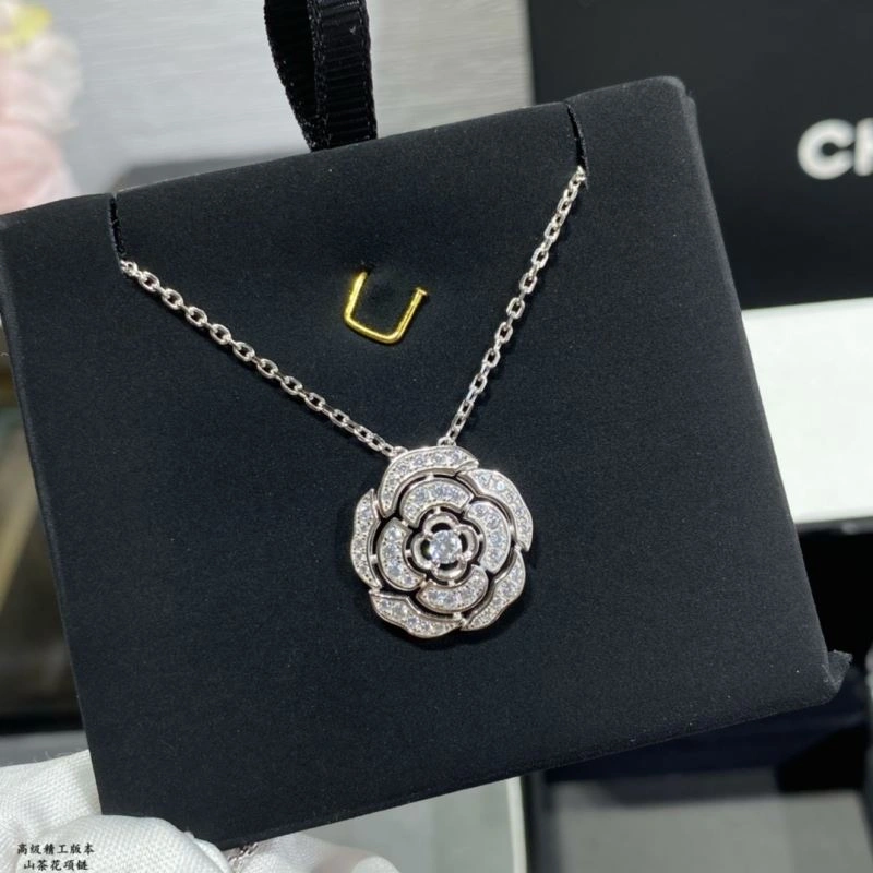 Chanel Necklaces Unique 226790