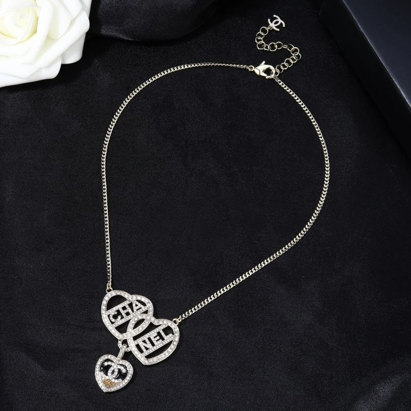 Effortless Chanel Necklaces 226802