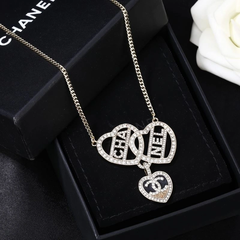Effortless Chanel Necklaces 226802