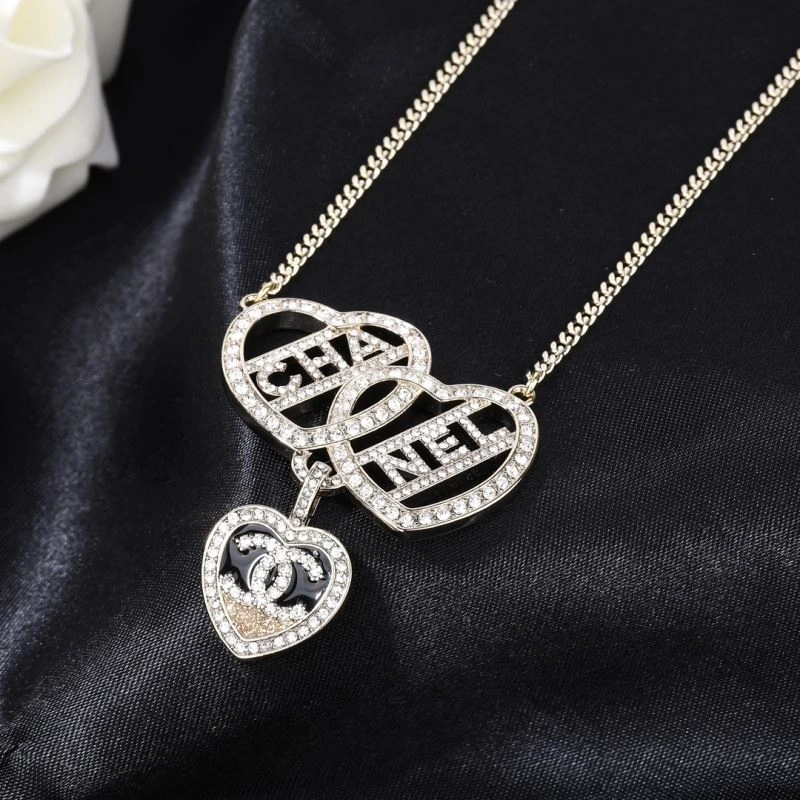 Effortless Chanel Necklaces 226802