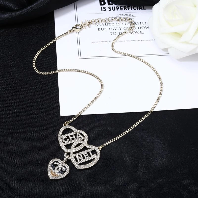 Effortless Chanel Necklaces 226802