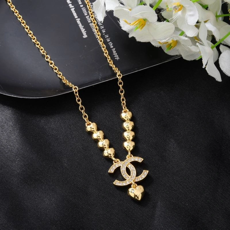 Affordable Chanel Necklaces 226842