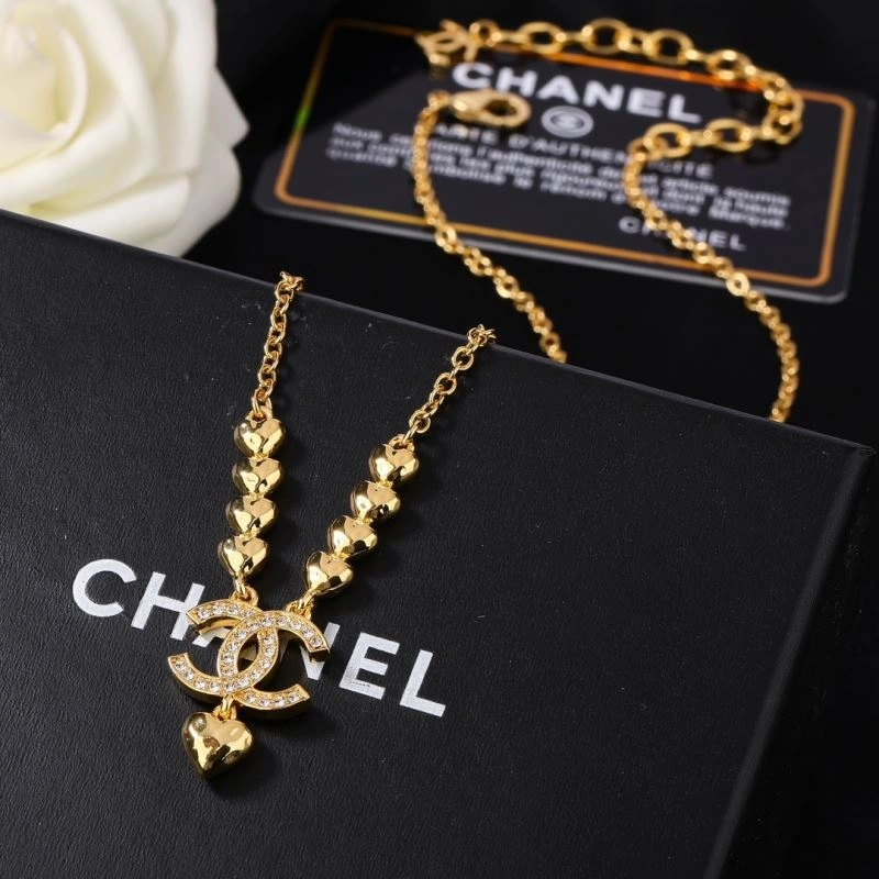 Affordable Chanel Necklaces 226842