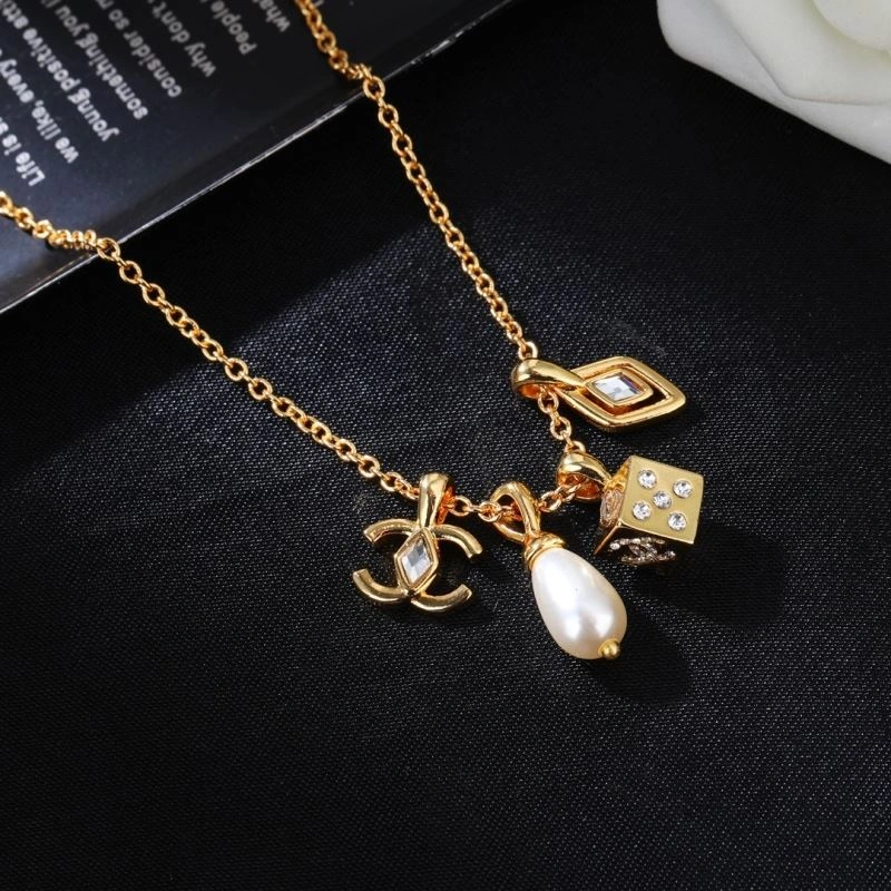 Refined Chanel Necklaces 226776