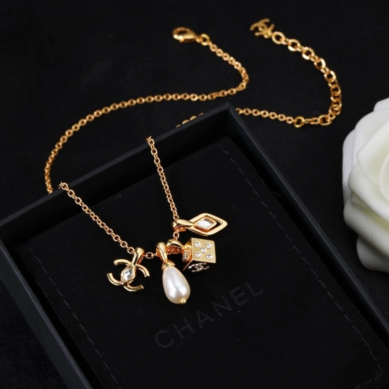 Refined Chanel Necklaces 226776